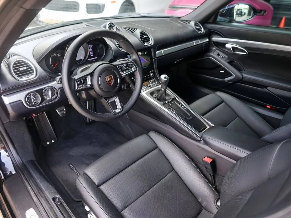 2025 Porsche 718 Cayman S - Image 4 of 5
