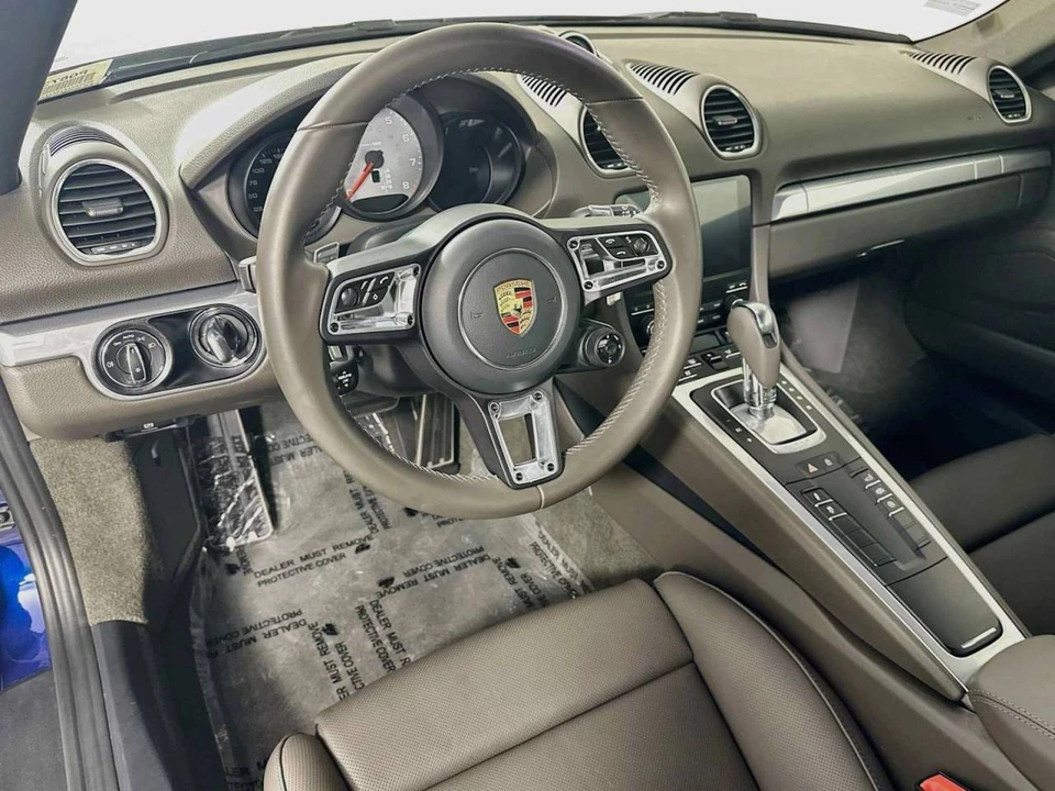 2025 Porsche 718 Cayman S - Image 4 of 4