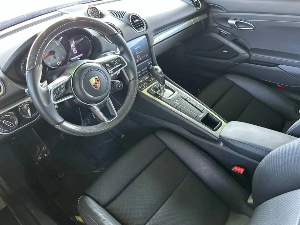 2025 Porsche 718 Cayman S - Image 4 of 4
