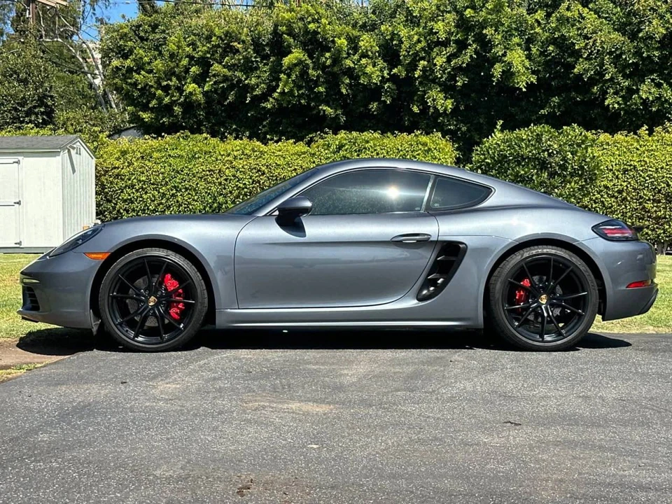 2025 Porsche 718 Cayman S - Image 2 of 4