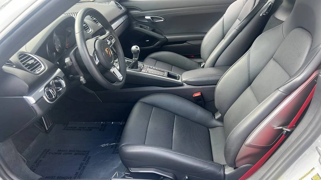 2025 Porsche 718 Cayman S - Image 5 of 5