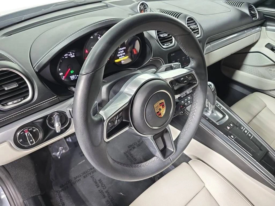 2025 Porsche 718 Cayman S - Image 4 of 5