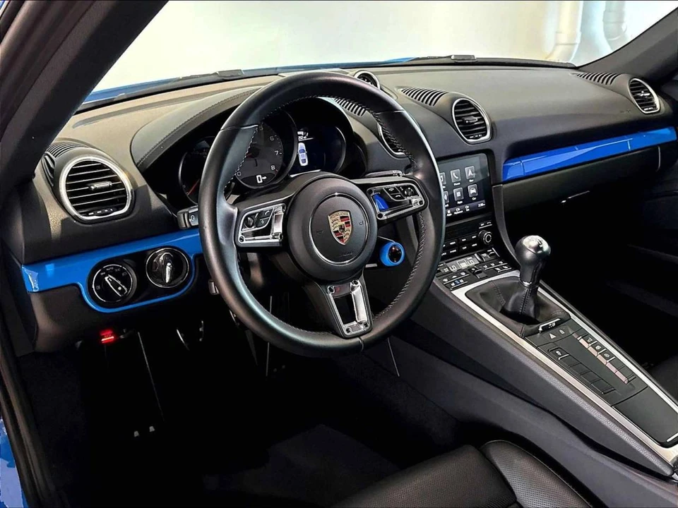 2025 Porsche 718 Cayman S - Image 4 of 5