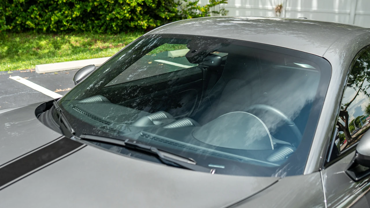 2025 Porsche 718 Cayman - Image 24 of 31