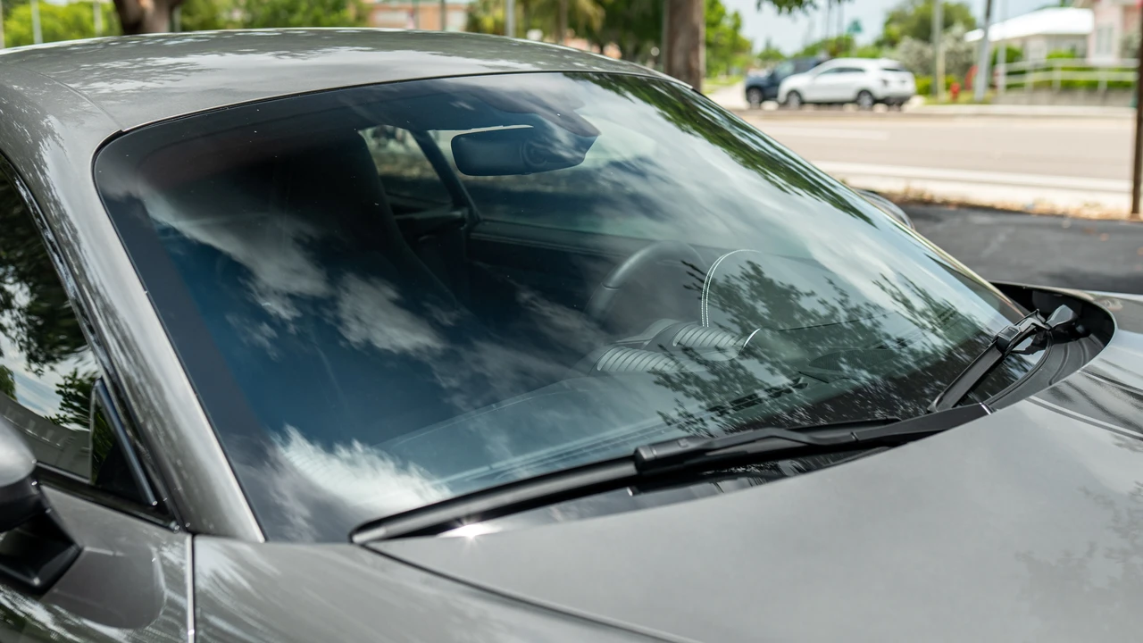 2025 Porsche 718 Cayman - Image 23 of 31