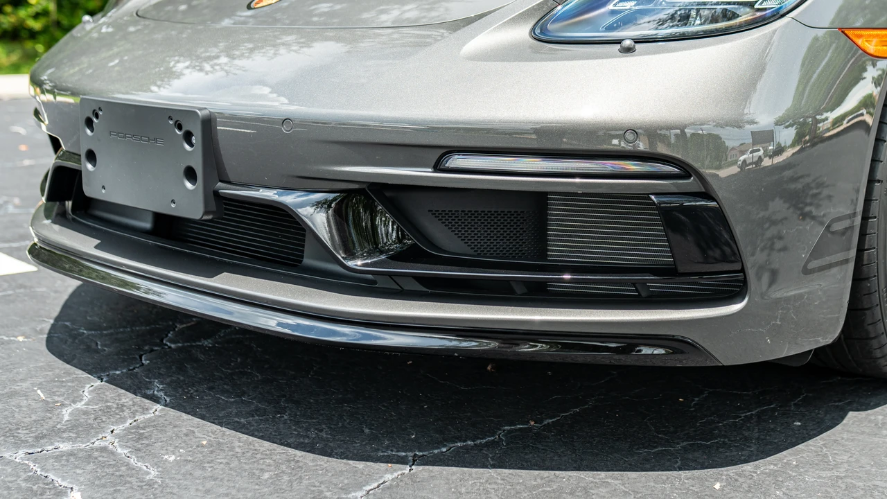 2025 Porsche 718 Cayman - Image 29 of 31