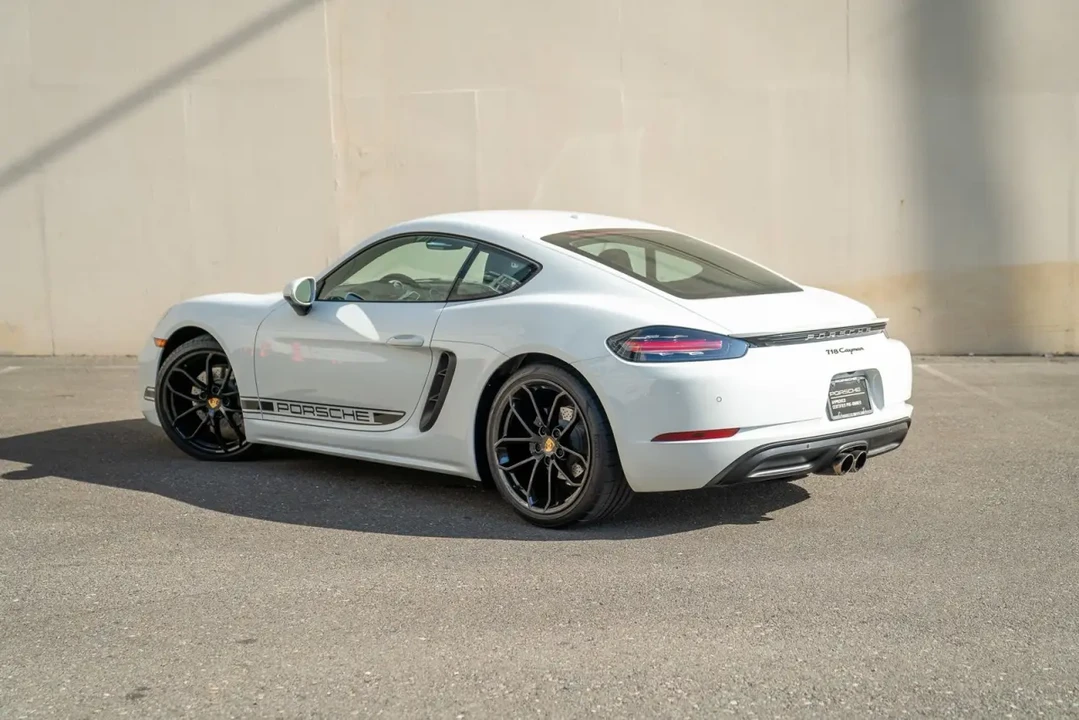 2025 Porsche 718 Cayman - Image 3 of 8