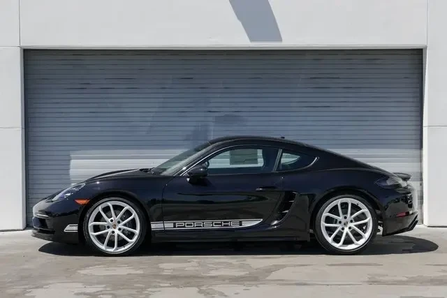2025 Porsche 718 Cayman - Image 2 of 6