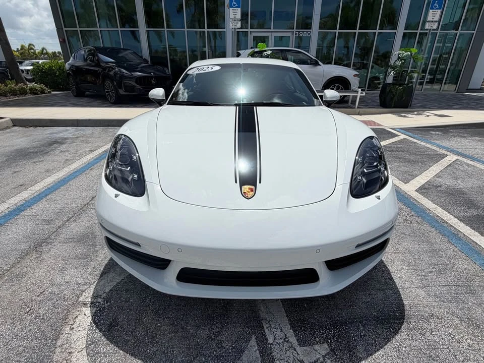 2025 Porsche 718 Cayman - Image 5 of 11