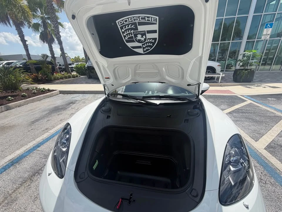 2025 Porsche 718 Cayman - Image 11 of 11