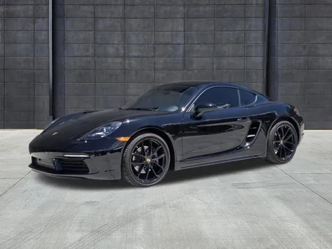 2025 Porsche 718 Cayman Style Edition