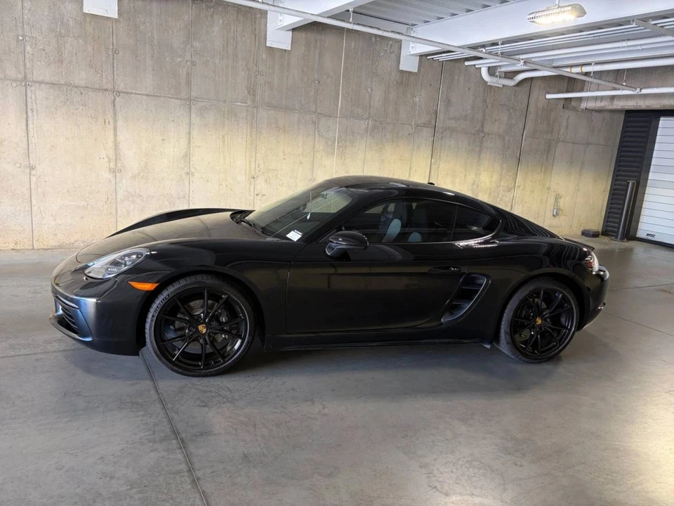 2025 Porsche 718 Cayman - Image 2 of 4