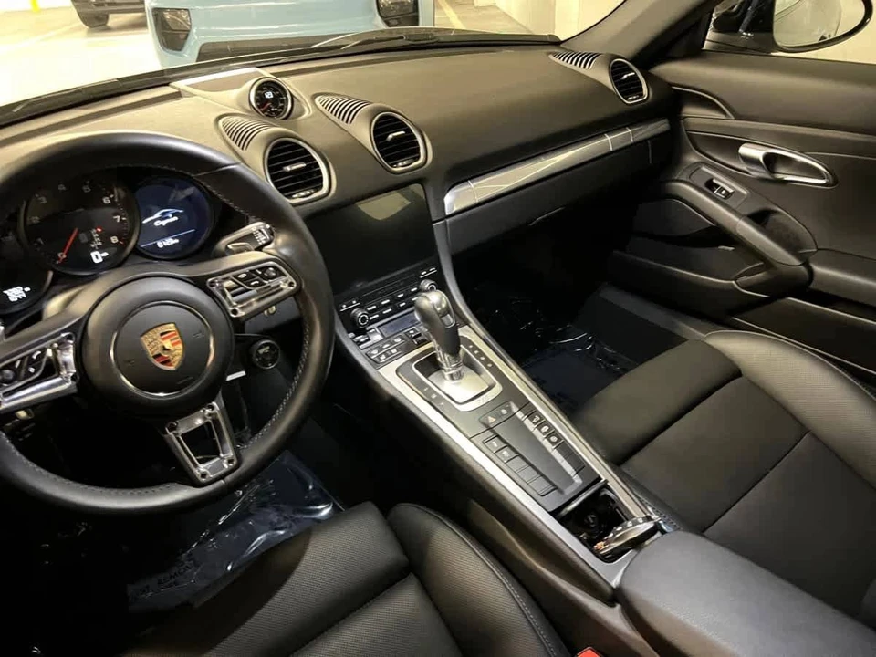 2025 Porsche 718 Cayman - Image 4 of 5