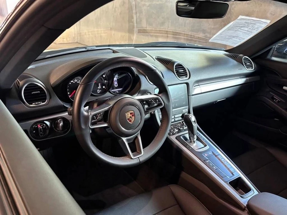 2025 Porsche 718 Cayman - Image 4 of 4