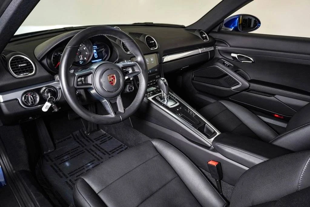 2025 Porsche 718 Cayman - Image 4 of 5