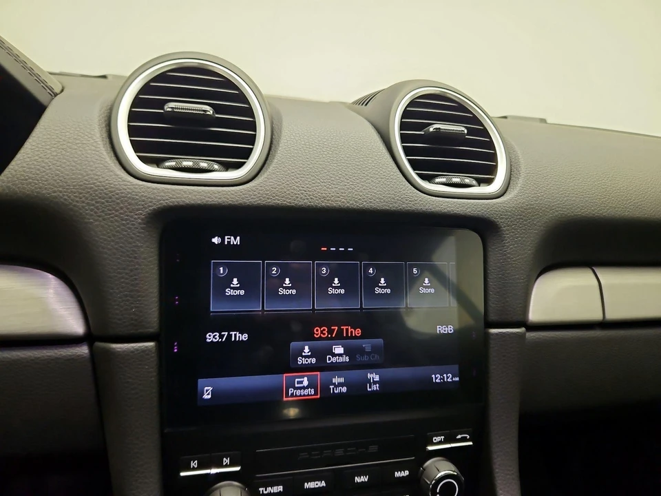 2025 Porsche 718 Cayman - Image 15 of 22