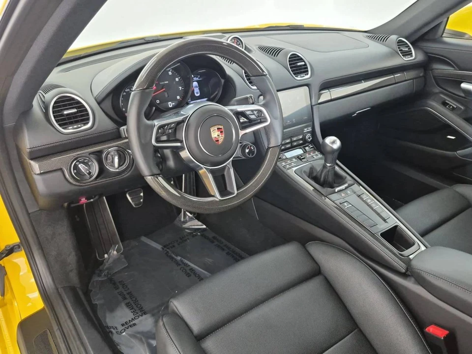 2025 Porsche 718 Cayman - Image 4 of 5