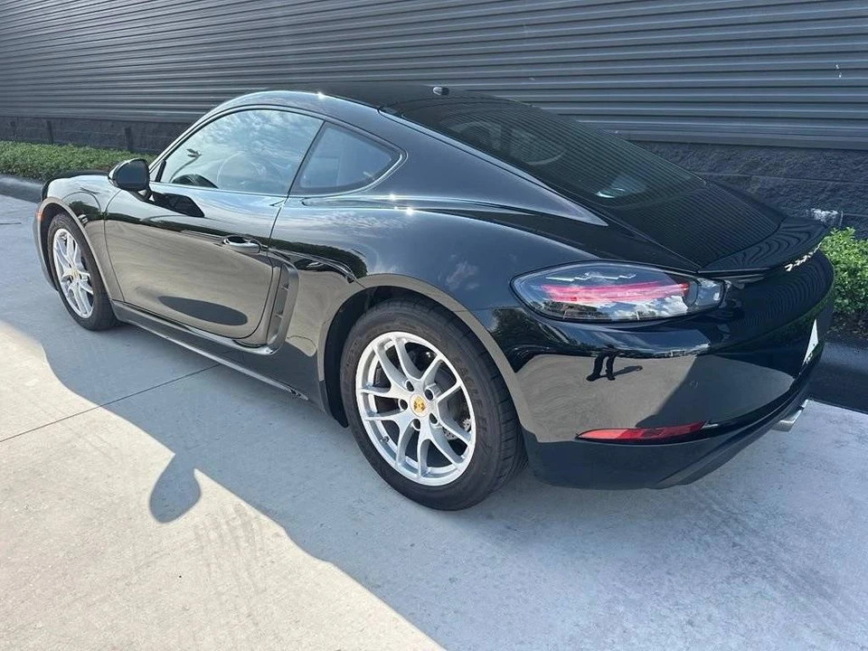 2025 Porsche 718 Cayman - Image 3 of 5