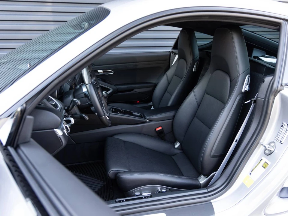 2025 Porsche 718 Cayman - Image 5 of 5