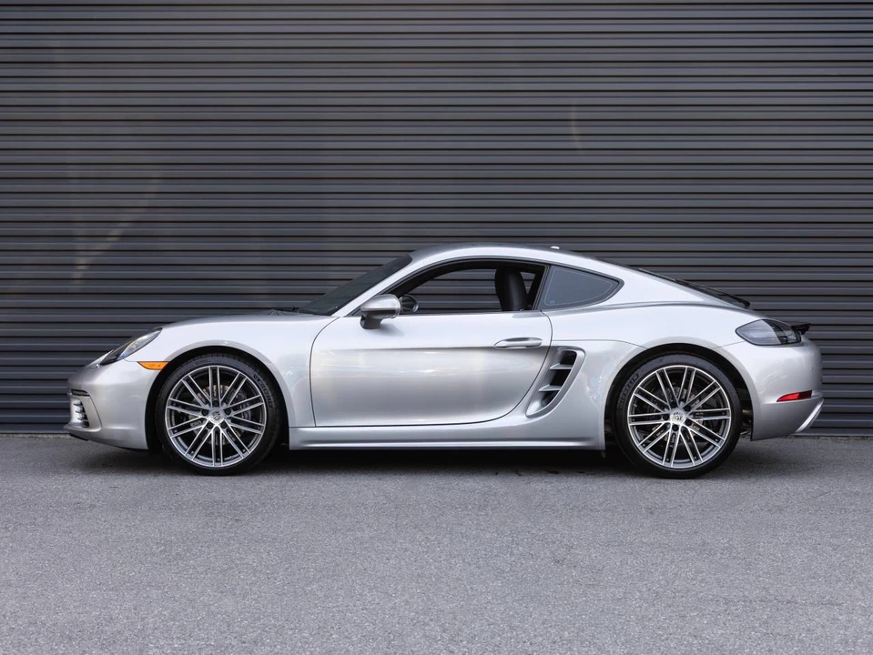 2025 Porsche 718 Cayman - Image 2 of 5
