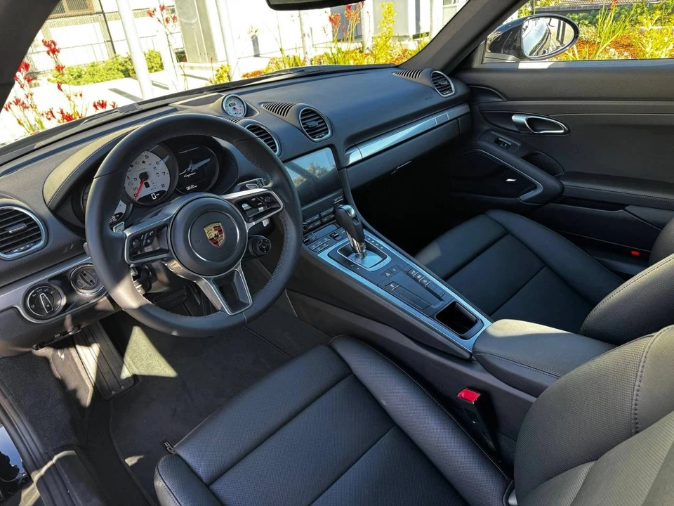 2025 Porsche 718 Cayman - Image 3 of 5