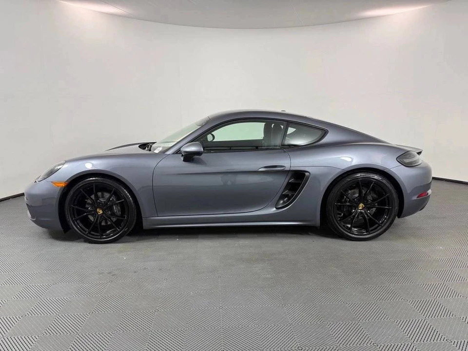2025 Porsche 718 Cayman - Image 2 of 5