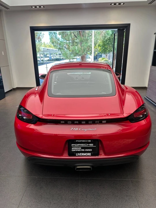 2025 Porsche 718 Cayman - Image 2 of 4