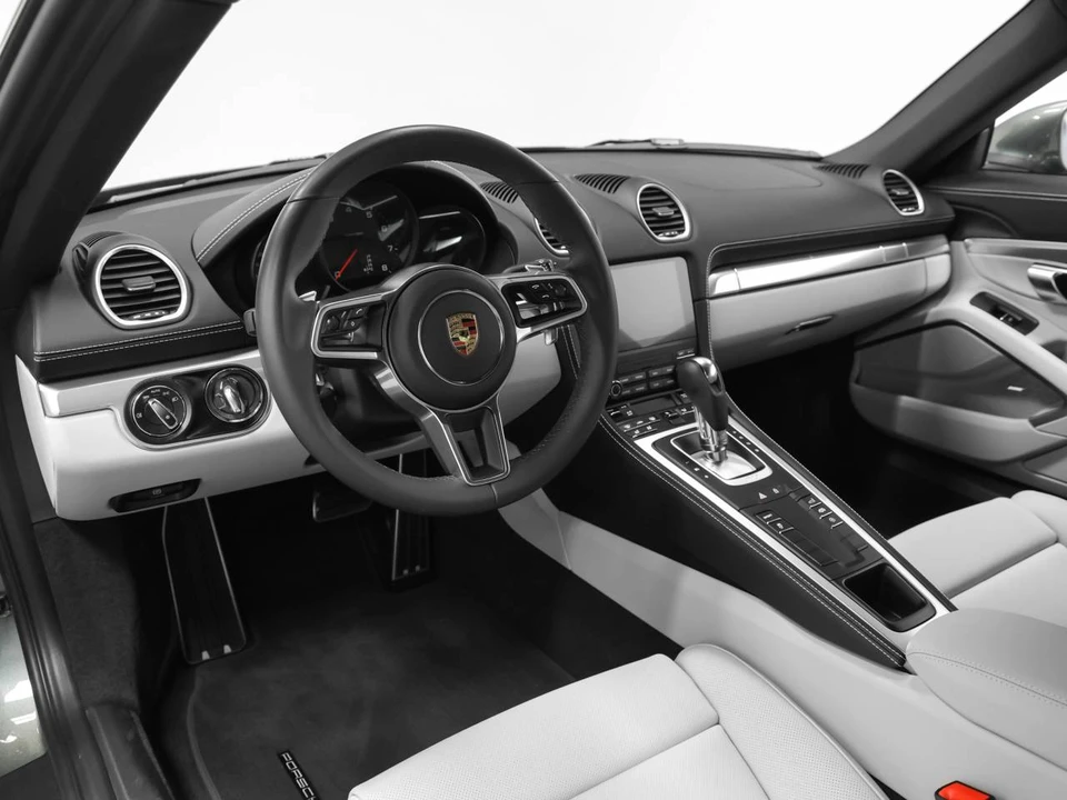 2025 Porsche 718 Cayman - Image 4 of 4