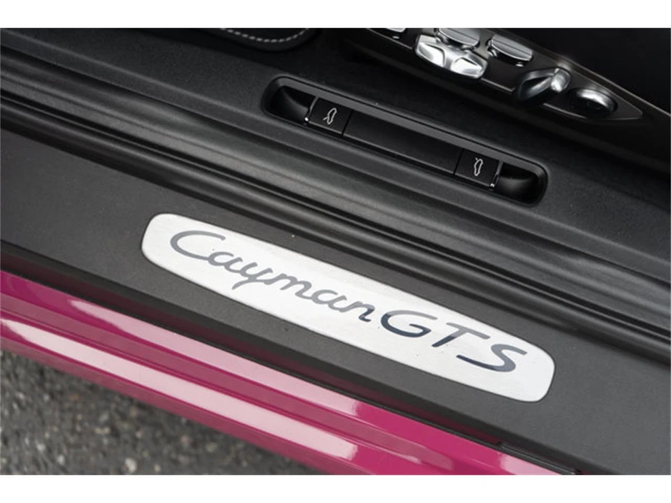 2025 Porsche 718 Cayman - Image 12 of 12