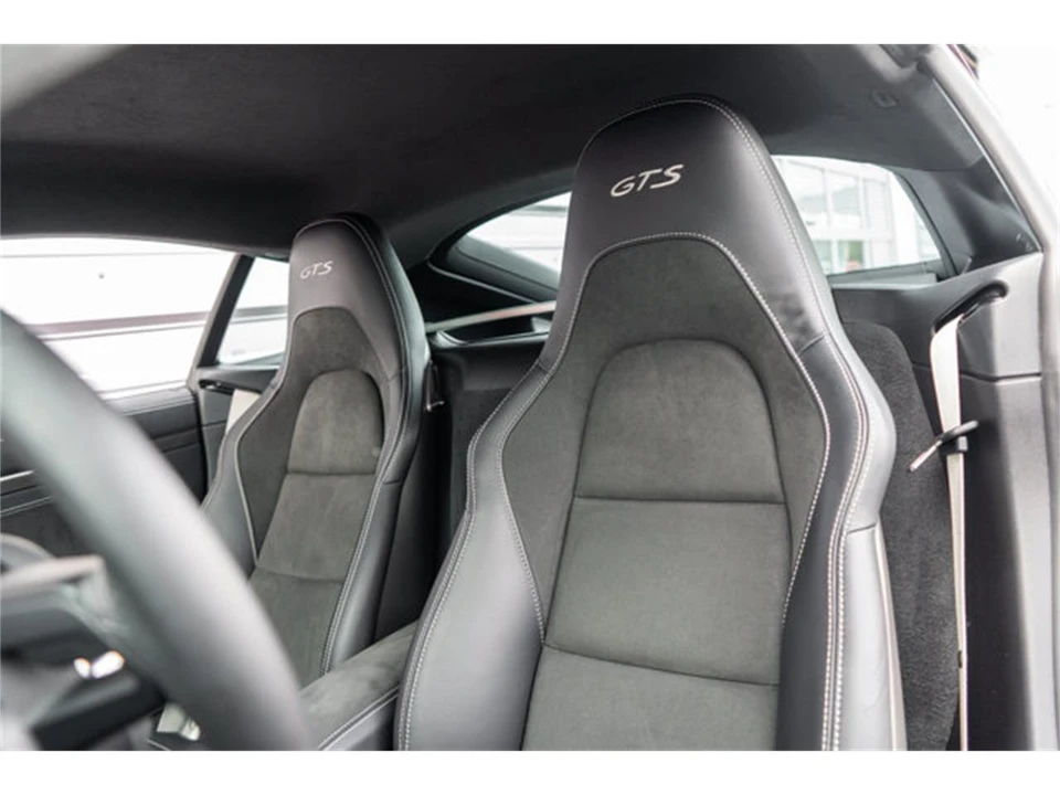 2025 Porsche 718 Cayman - Image 9 of 12