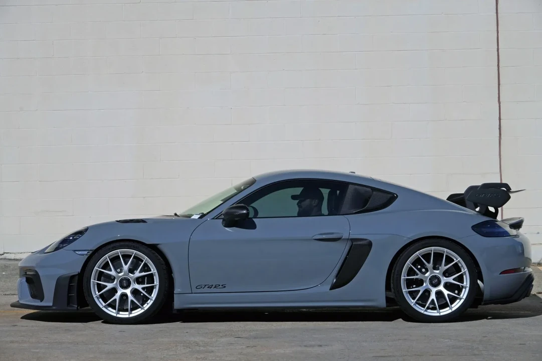 2025 Porsche 718 Cayman - Image 10 of 31
