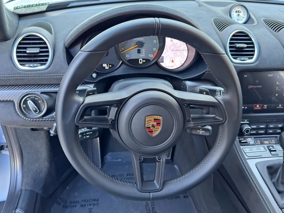2025 Porsche 718 Cayman - Image 20 of 31
