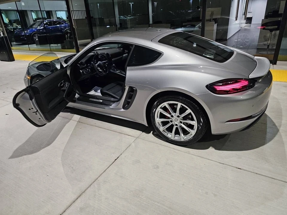 2025 Porsche 718 Cayman S - Image 8 of 14