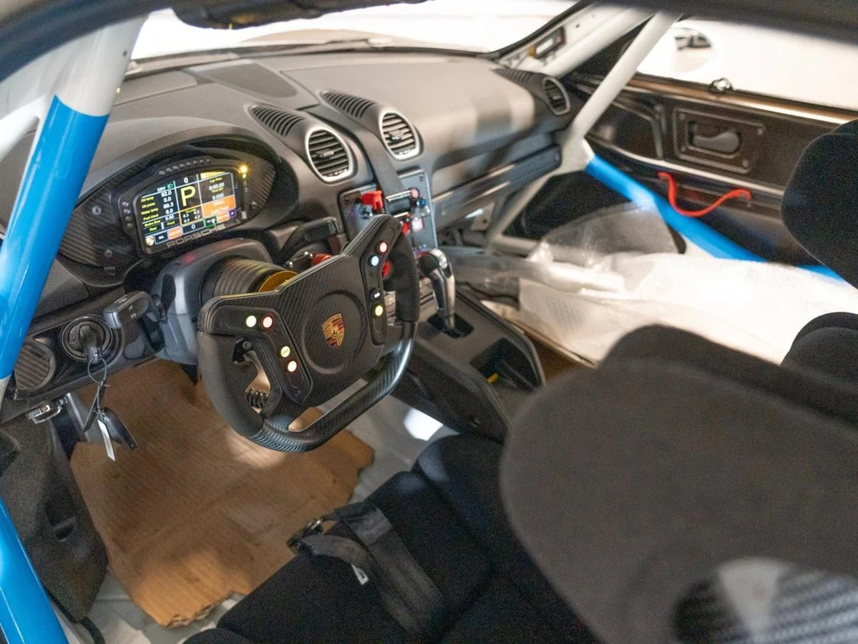 1995 Porsche 718 Cayman GT4 RS Clubsport - Image 4 of 27