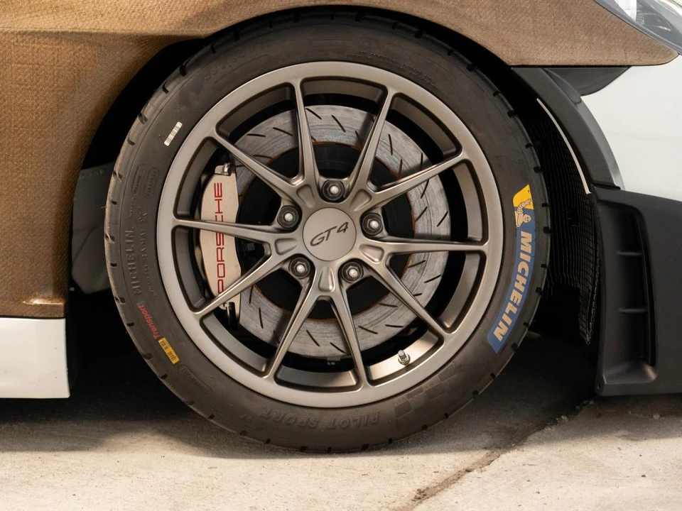 1995 Porsche 718 Cayman GT4 RS Clubsport - Image 10 of 27