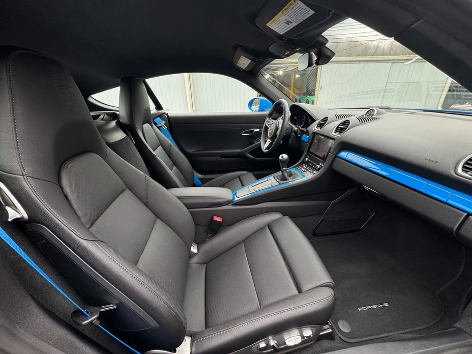 2025 Porsche 718 Cayman - Image 21 of 21