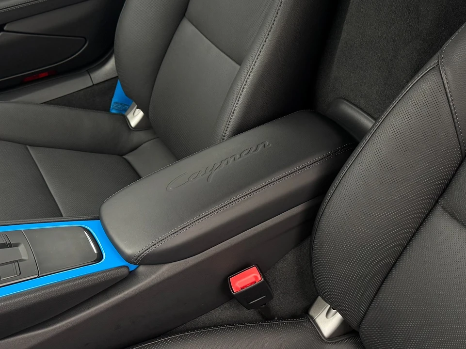 2025 Porsche 718 Cayman - Image 13 of 21