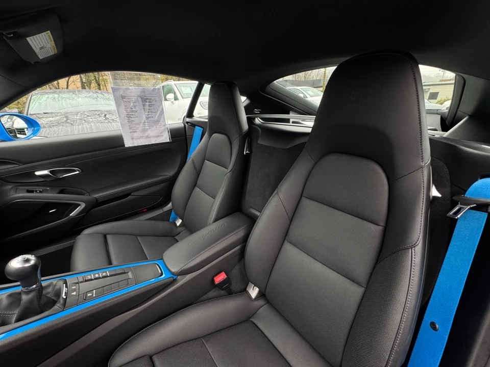 2025 Porsche 718 Cayman - Image 11 of 21