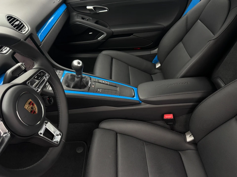2025 Porsche 718 Cayman - Image 12 of 21