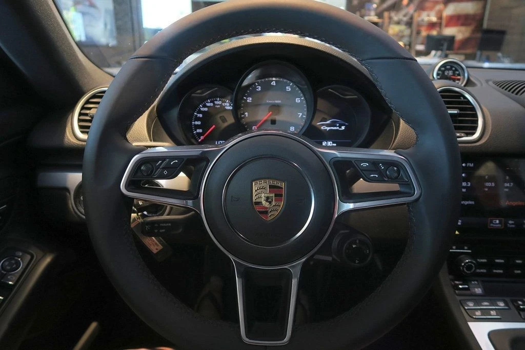 2025 Porsche 718 Cayman S - Image 19 of 21