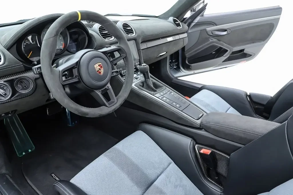 2025 Porsche 718 Boxster Spyder RS - Image 4 of 7