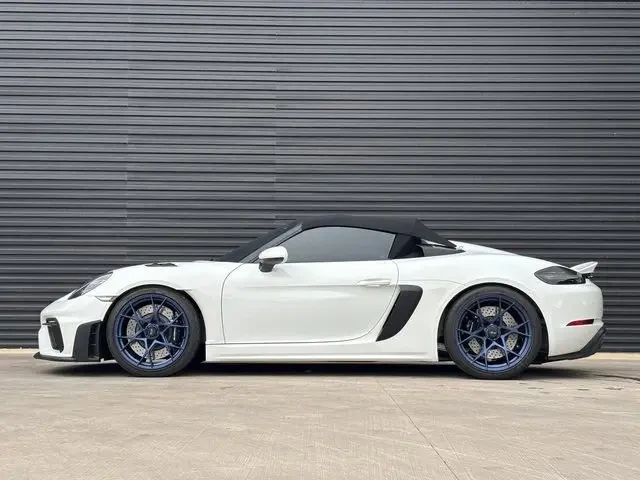 2025 Porsche 718 Boxster Spyder RS - Image 2 of 9