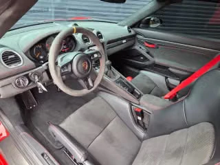 2025 Porsche - Image 25 of 31