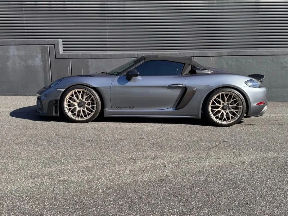 2025 Porsche 718 Boxster Spyder RS - Image 11 of 31