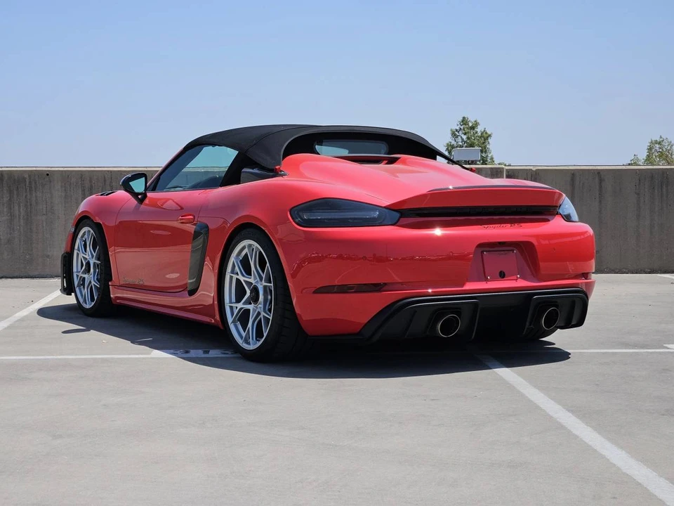 2025 Porsche - Image 3 of 5