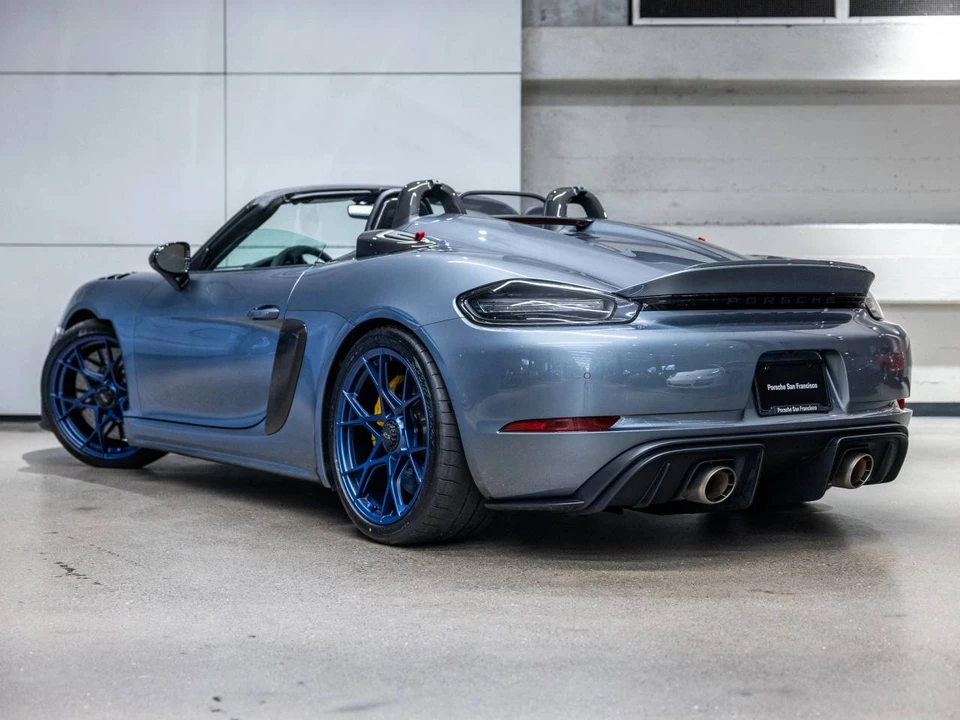 2025 Porsche - Image 3 of 5