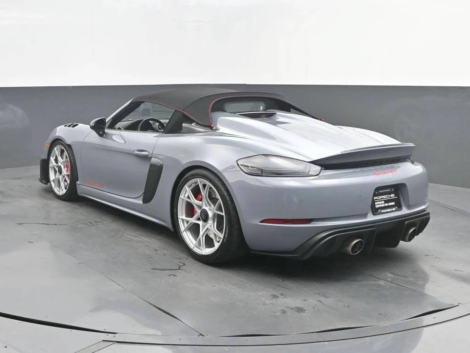 2025 Porsche - Image 3 of 5