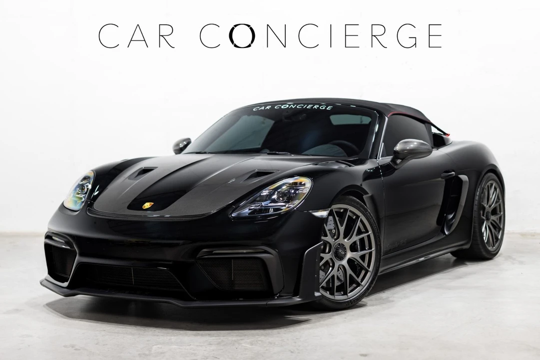 2025 Porsche - Image 2 of 31