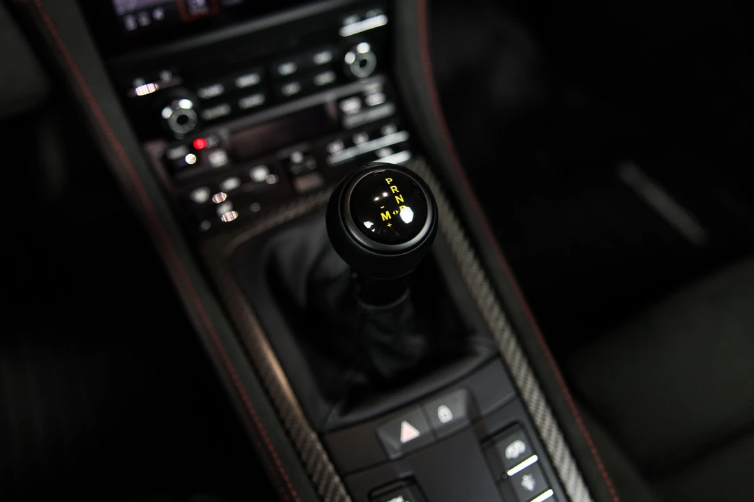 2025 Porsche - Image 30 of 31