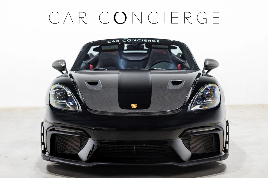 2025 Porsche - Image 3 of 31